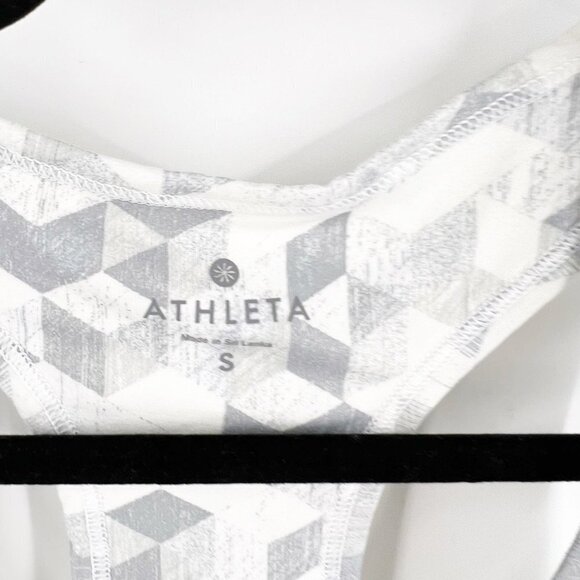 ✅ Athleta Chi Racerback Grey Tank Top Size Small - Picture 2 of 6